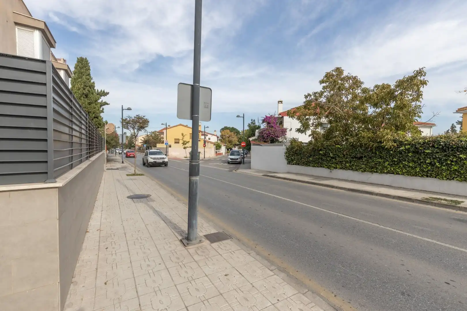 Vista exterior de Pis en venda en Cúllar Vega amb Calefacció i Traster