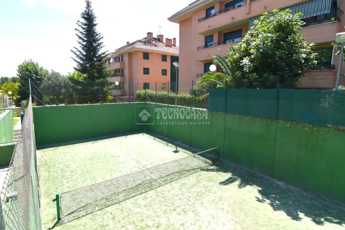 Jardín de Piso en venta en Boadilla del Monte con Jardín privado