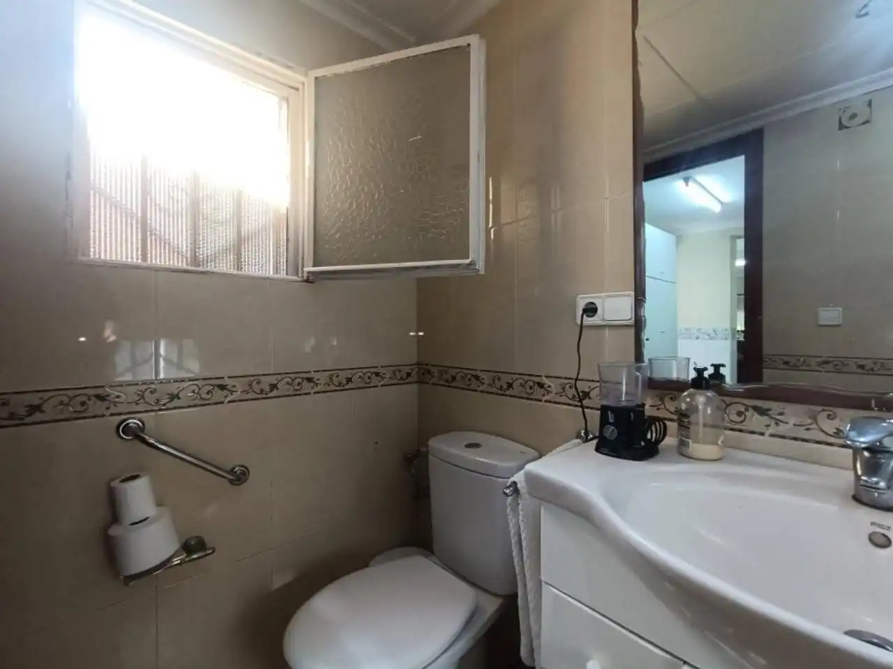 Badezimmer von Haus oder Chalet zum Verkauf in Elda mit Heizung und Schwimmbad