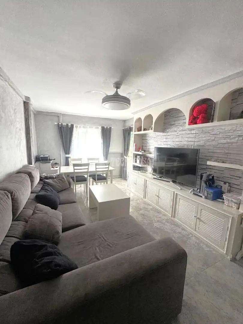 Sala de estar de Piso en venta en Parla con Aire acondicionado, Calefacción y Terraza