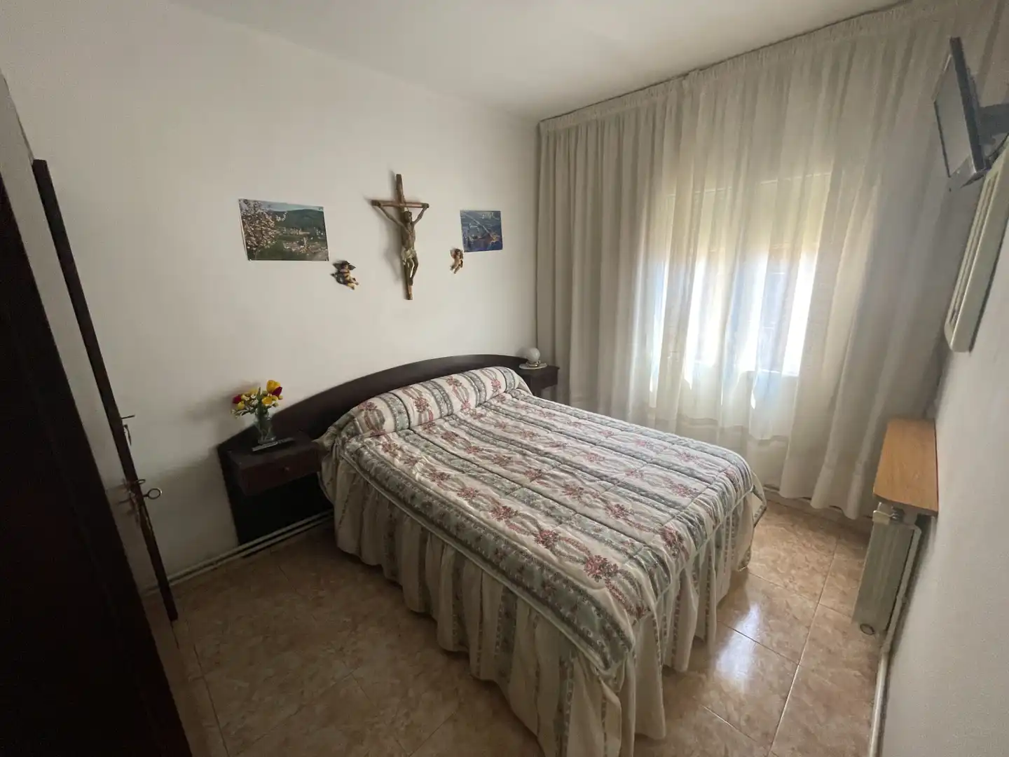 Dormitori de Casa o xalet en venda en Olot amb Calefacció i Balcó
