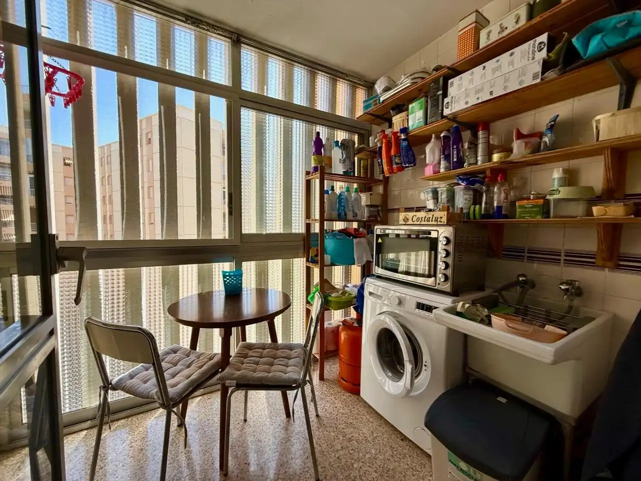 Cuina de Apartament en venda en Villajoyosa / La Vila Joiosa amb Jardí privat, Terrassa i Balcó