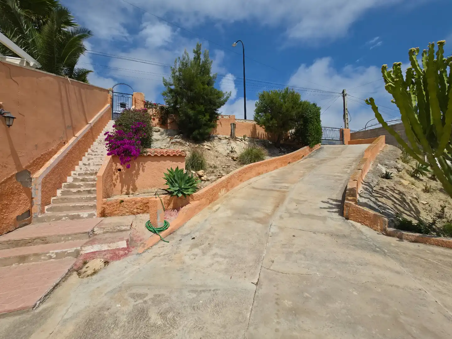 Exterior view of Houses for sale in El Campello  with Air Conditioner, Heating and Private garden