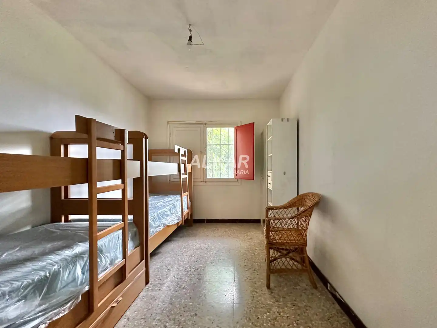 Schlafzimmer von Country house zum Verkauf in Fontellas mit Privatgarten, Terrasse und Schwimmbad