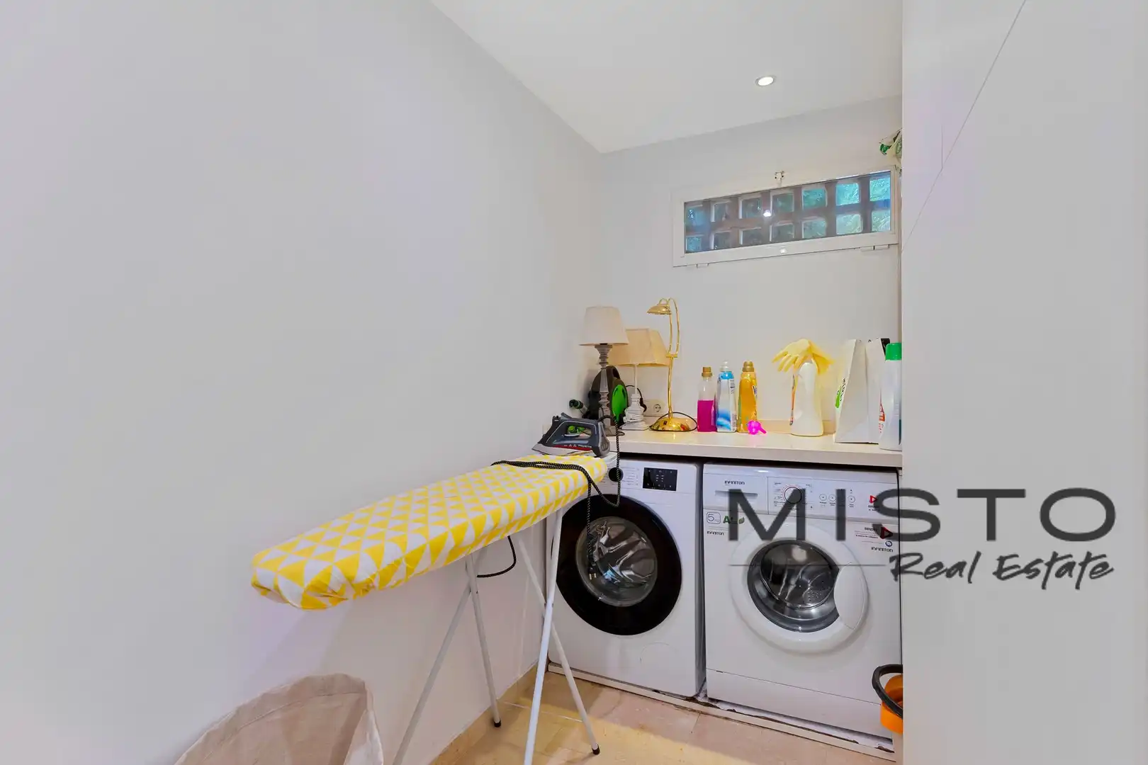 Piso en venta en Marbella con Aire acondicionado, Terraza y Piscina