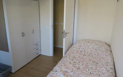 Bedroom of Apartment to share in  Sevilla Capital  with Air Conditioner, Furnished and Oven