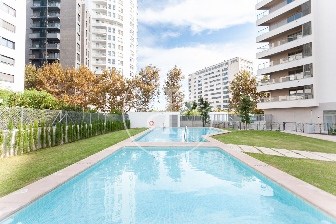Piscina de Pis en venda en  Valencia Capital amb Aire condicionat, Calefacció i Jardí privat