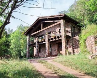 Außenansicht von Country house zum verkauf in Camprodon mit Terrasse