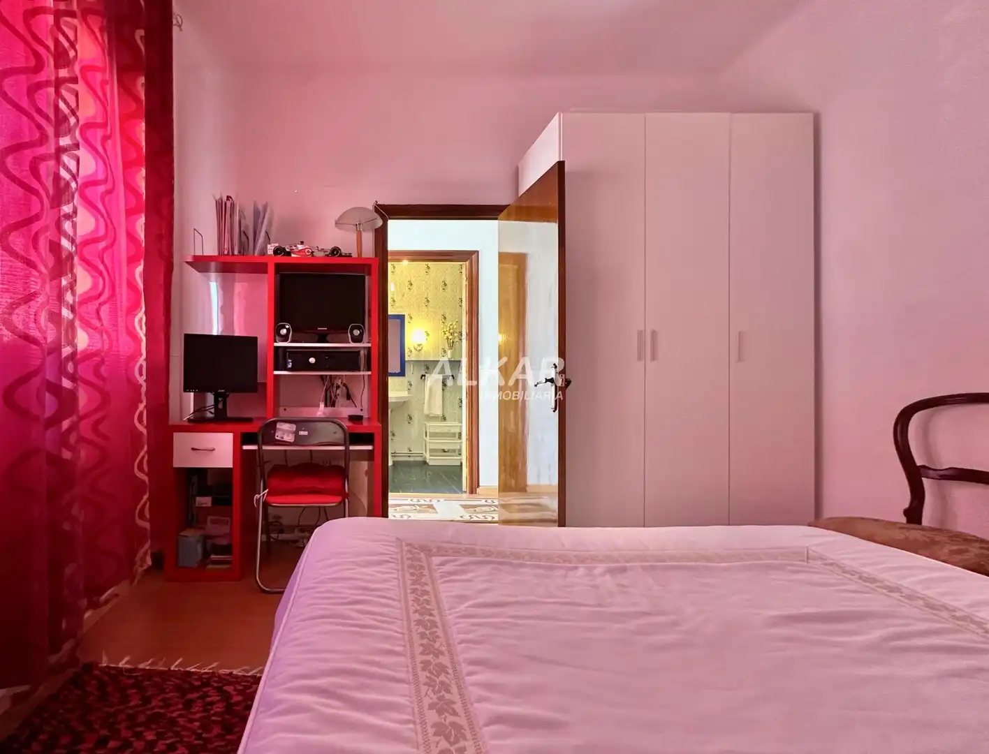 Bedroom of Houses for sale in Ribaforada  with Air Conditioner, Heating and Parquet flooring