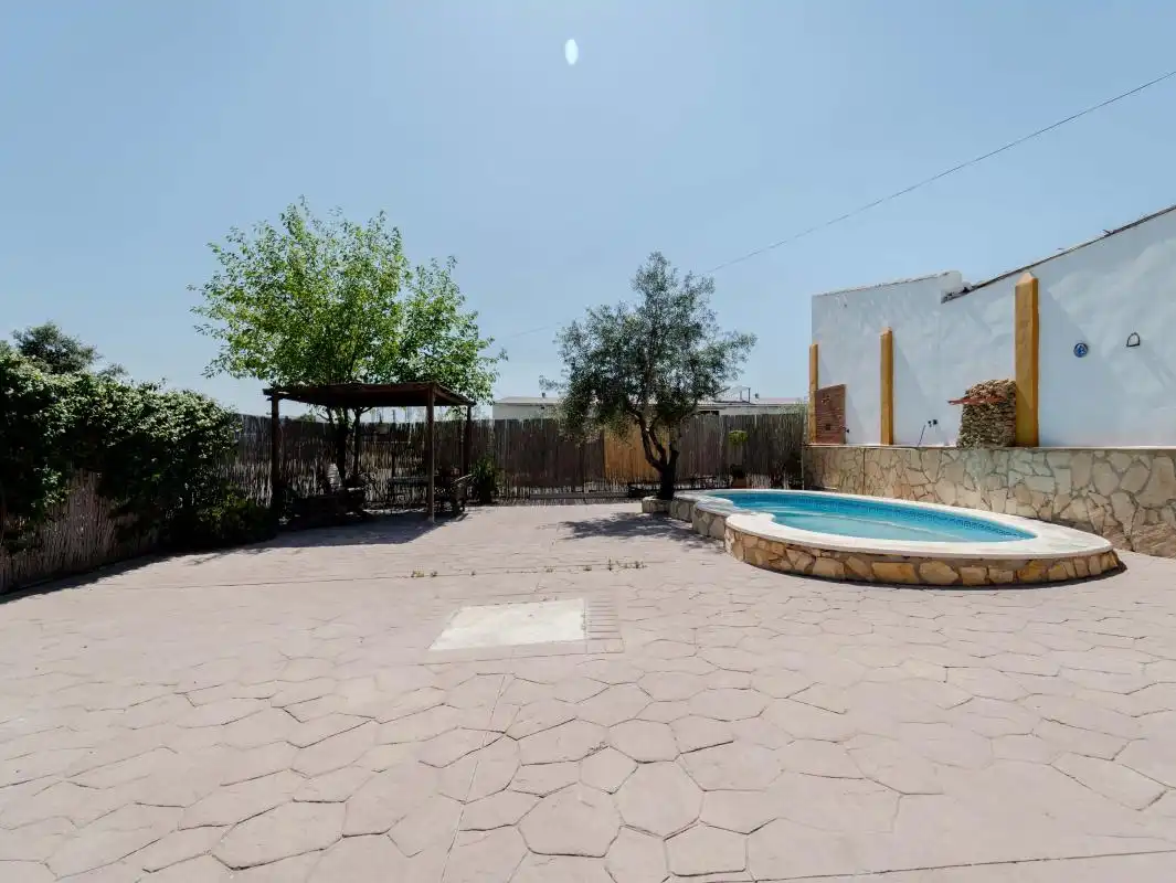 Piscina de Finca rústica en venta en Antequera con Aire acondicionado, Calefacción y Jardín privado