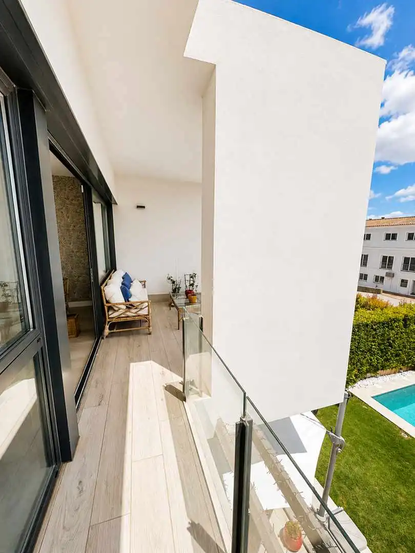 Terrassa de Casa adosada en venda en Sotogrande amb Aire condicionat, Calefacció i Jardí privat