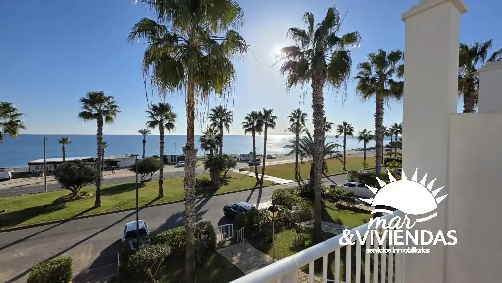 Vista exterior de Casa adosada en venta en Mojácar con Aire acondicionado, Calefacción y Jardín privado