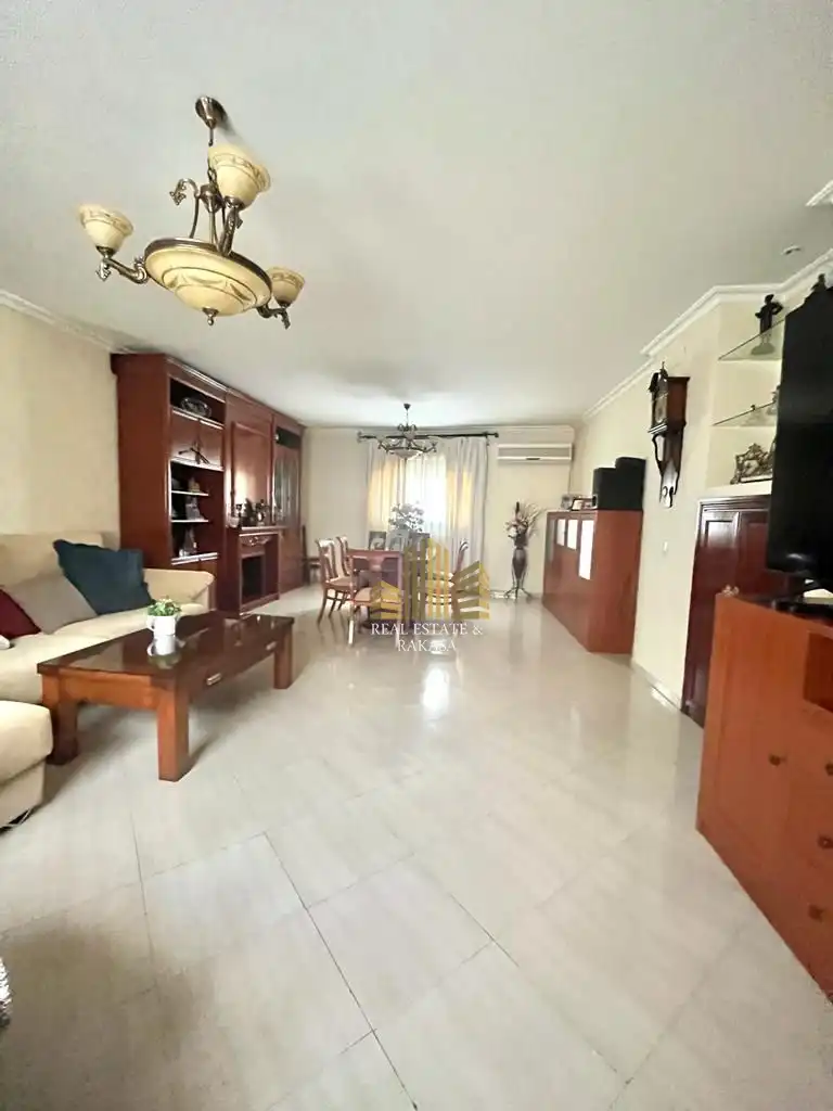 House for sale in Oromana, imagen 2
