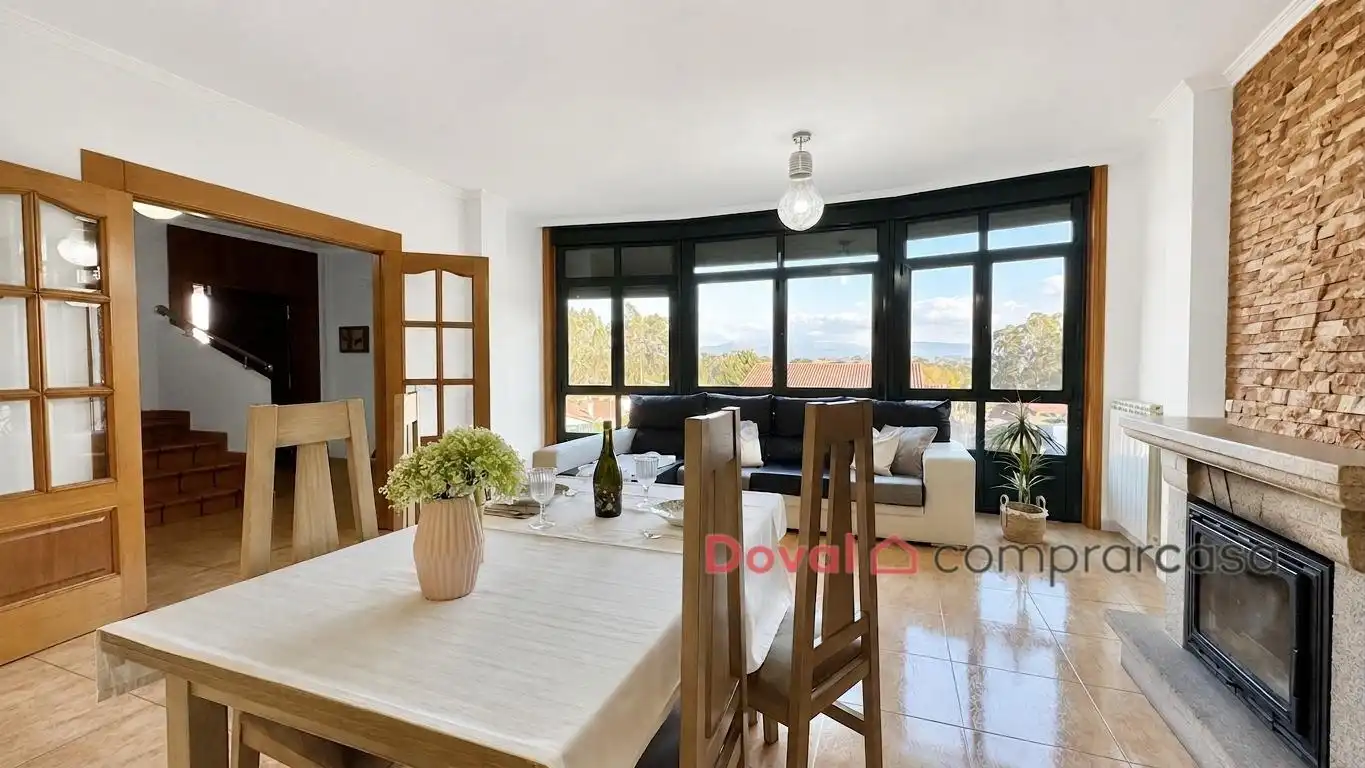 Sala d'estar de Casa o xalet en venda en Salceda de Caselas amb Calefacció, Jardí privat i Terrassa