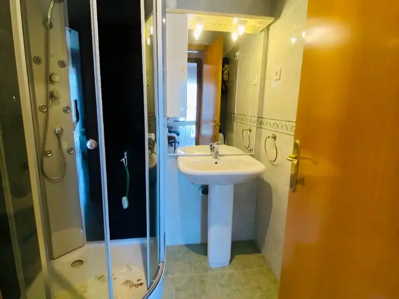 Appartement compact avec piscine à vendre à Carrer de Viladomat 6, imagen 12