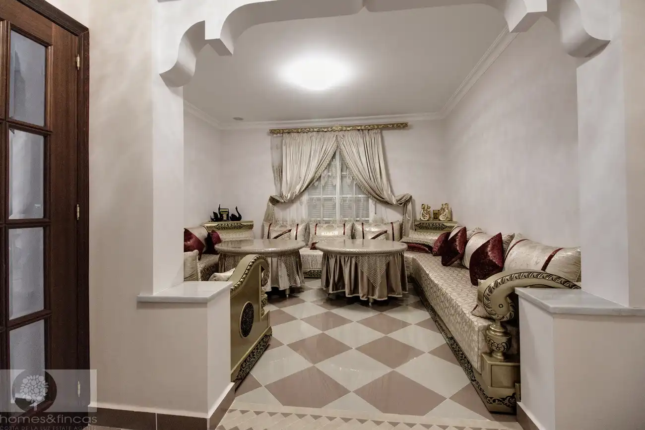 Villa zum Verkauf in Calle Miguel Rodríguez, imagen 9
