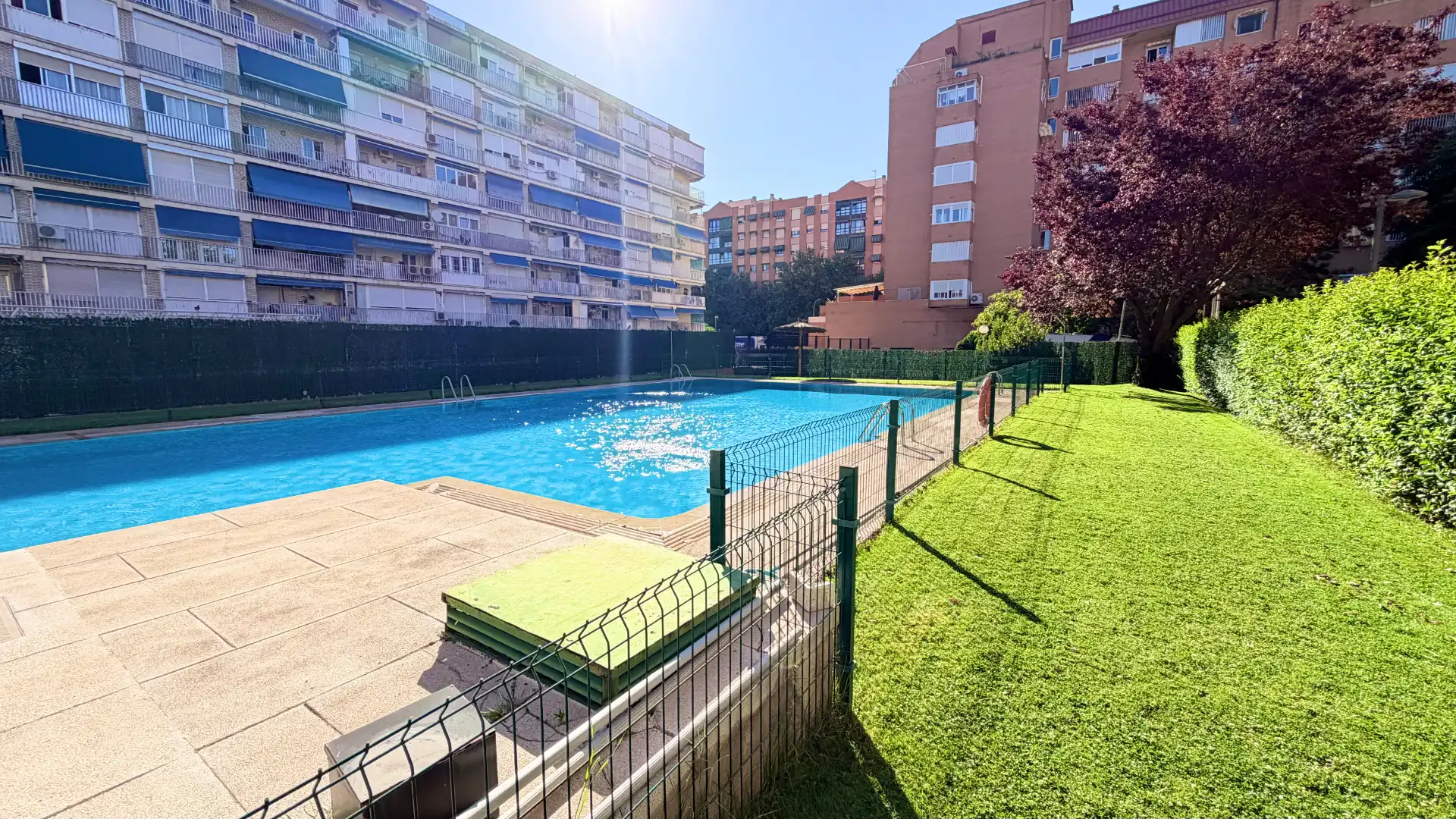 Piscina de Piso en venta en Alcorcón con Calefacción, Jardín privado y Amueblado