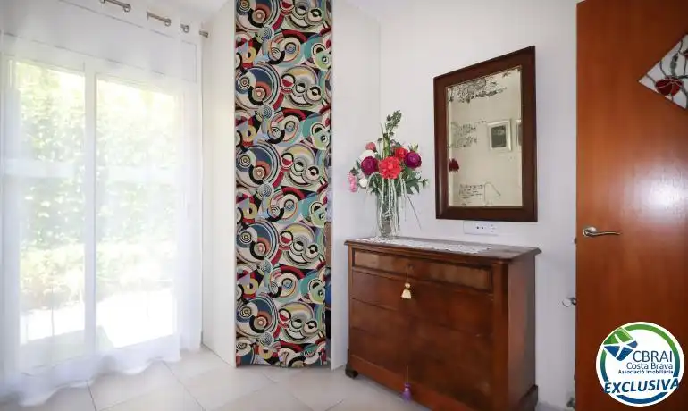Habitación de Casa adosada en venta en Llançà con Aire acondicionado, Calefacción y Terraza