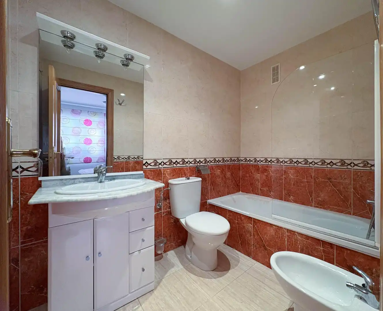 Baño de Apartamento en venta en Oropesa del Mar / Orpesa con Aire acondicionado, Calefacción y Jardín privado