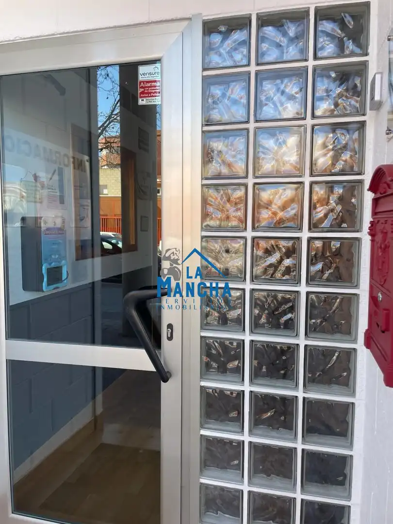 Local comercial en venda a Calle PINTOR QUIJADA, imagen 3