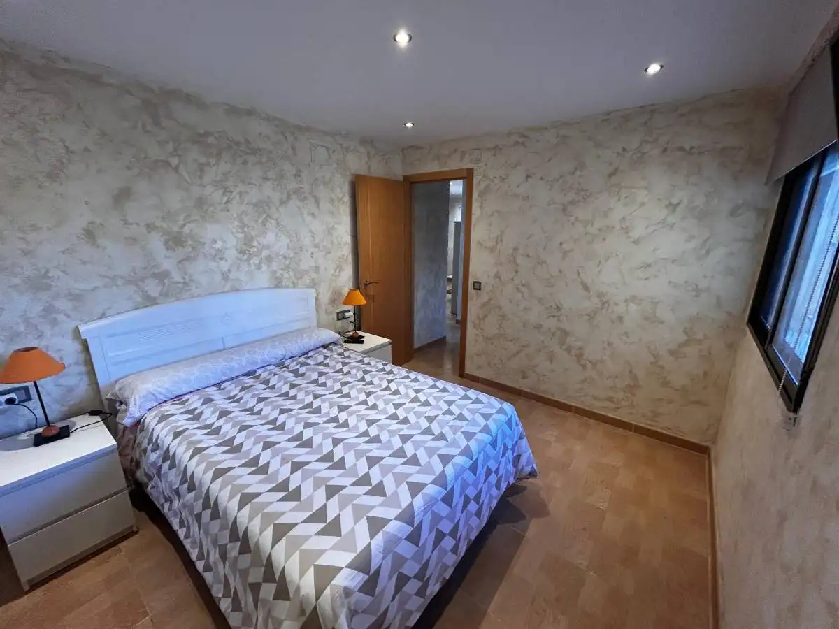 Schlafzimmer von Erdgeschoss zur Miete in Torrevieja mit Heizung, Schwimmbad und Möbliert
