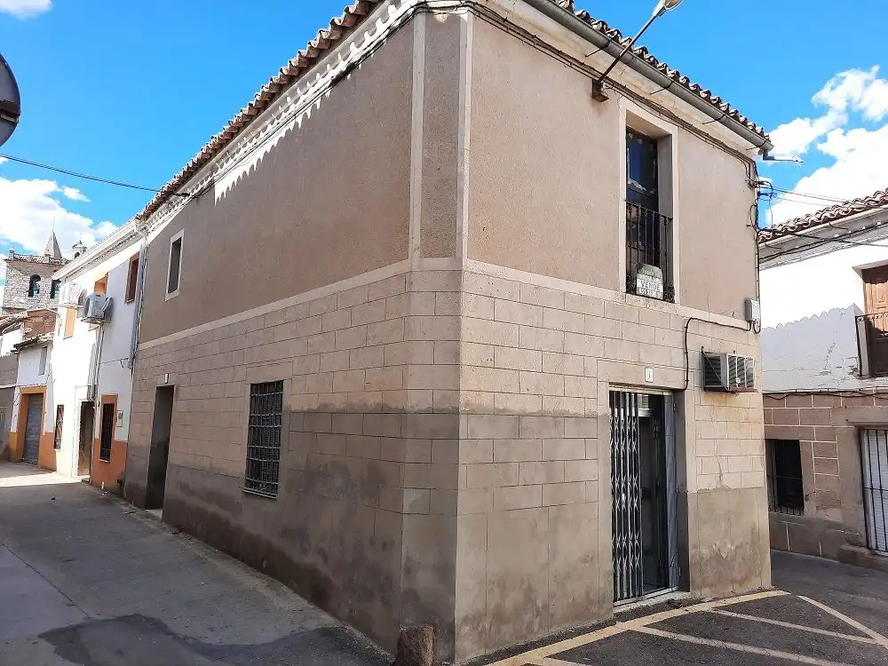 Vista exterior de Local en venta en Garrovillas de Alconétar