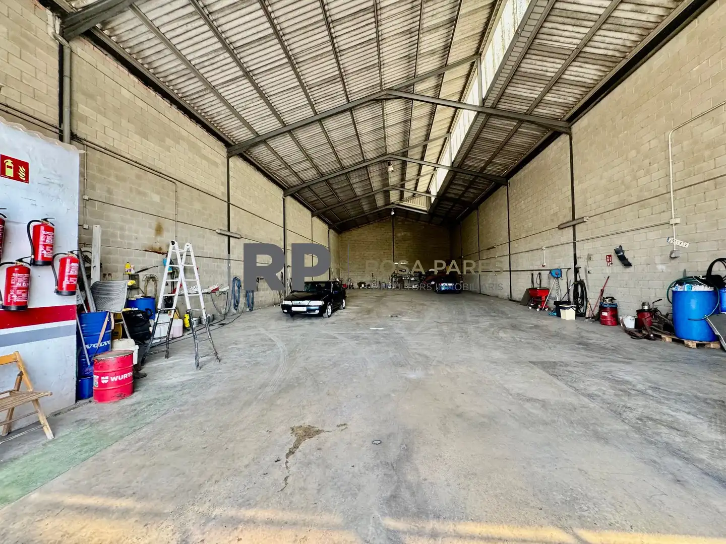Vista exterior de Nave industrial en venta en Tona