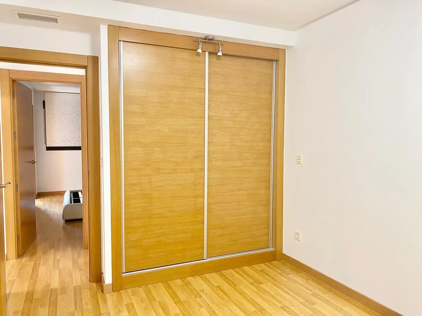 Habitación de Piso en venta en Crevillent con Aire acondicionado, Balcón y Piscina comunitaria