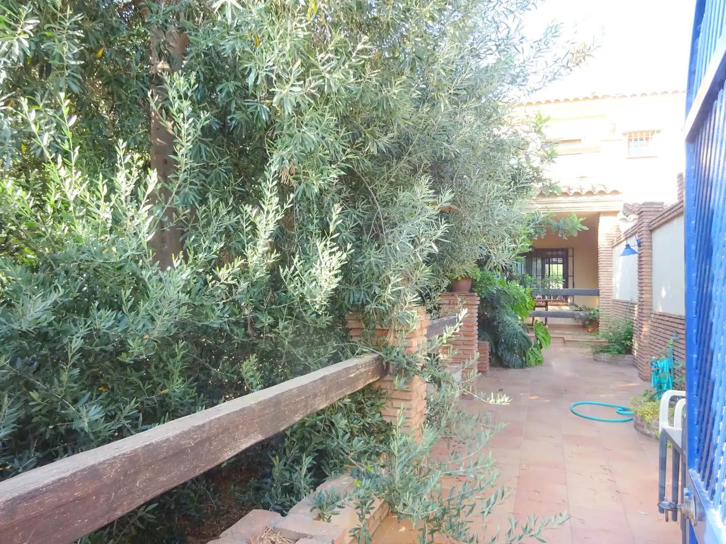 Jardí de Casa adosada en venda en Alhaurín de la Torre amb Aire condicionat, Jardí privat i Terrassa