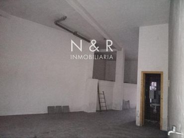 Local comercial en venda a ROSALIA DE CASTRO