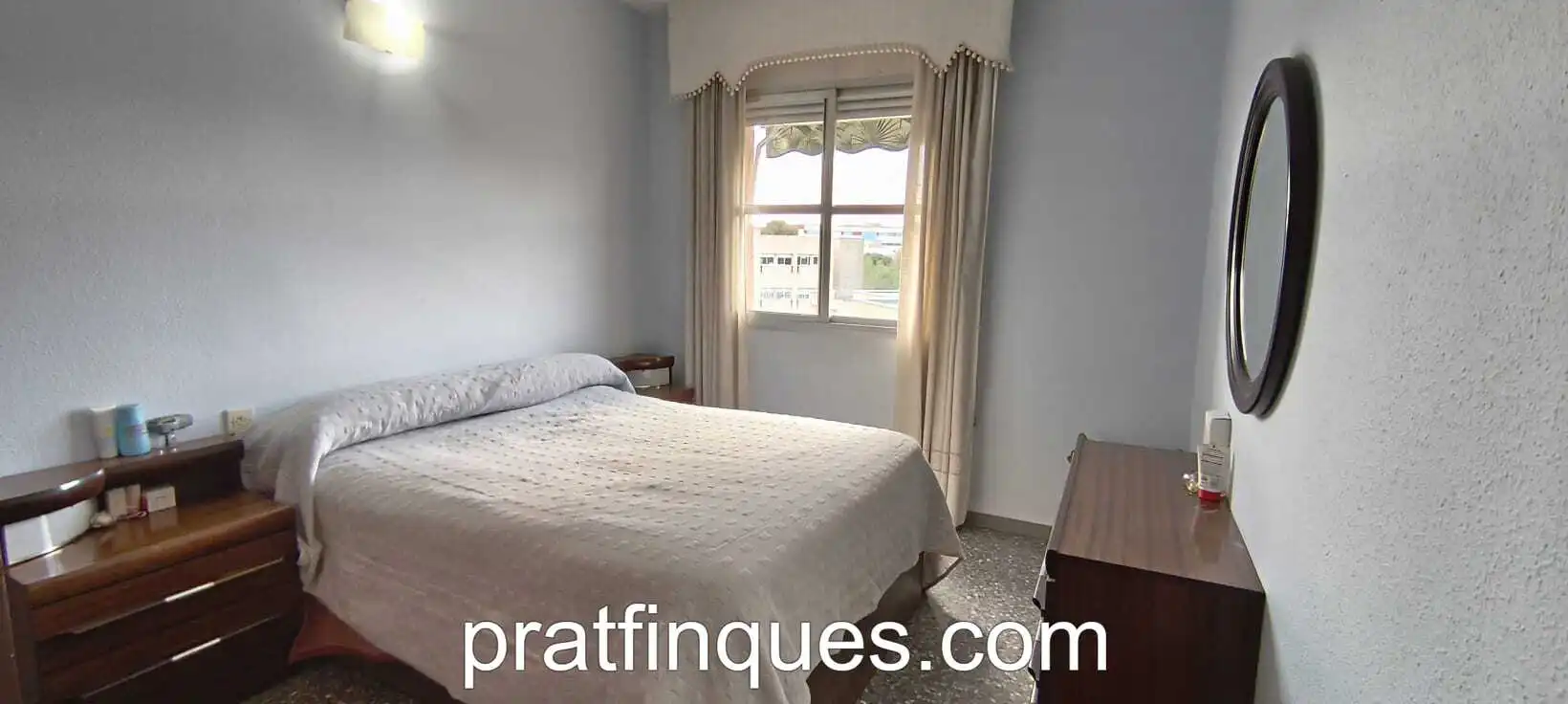 Schlafzimmer von Wohnung zum Verkauf in El Prat de Llobregat mit Klimaanlage, Heizung und Ofen