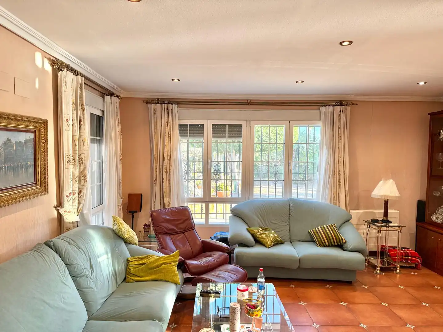 Sala d'estar de Casa o xalet en venda en Elche / Elx amb Aire condicionat, Calefacció i Jardí privat
