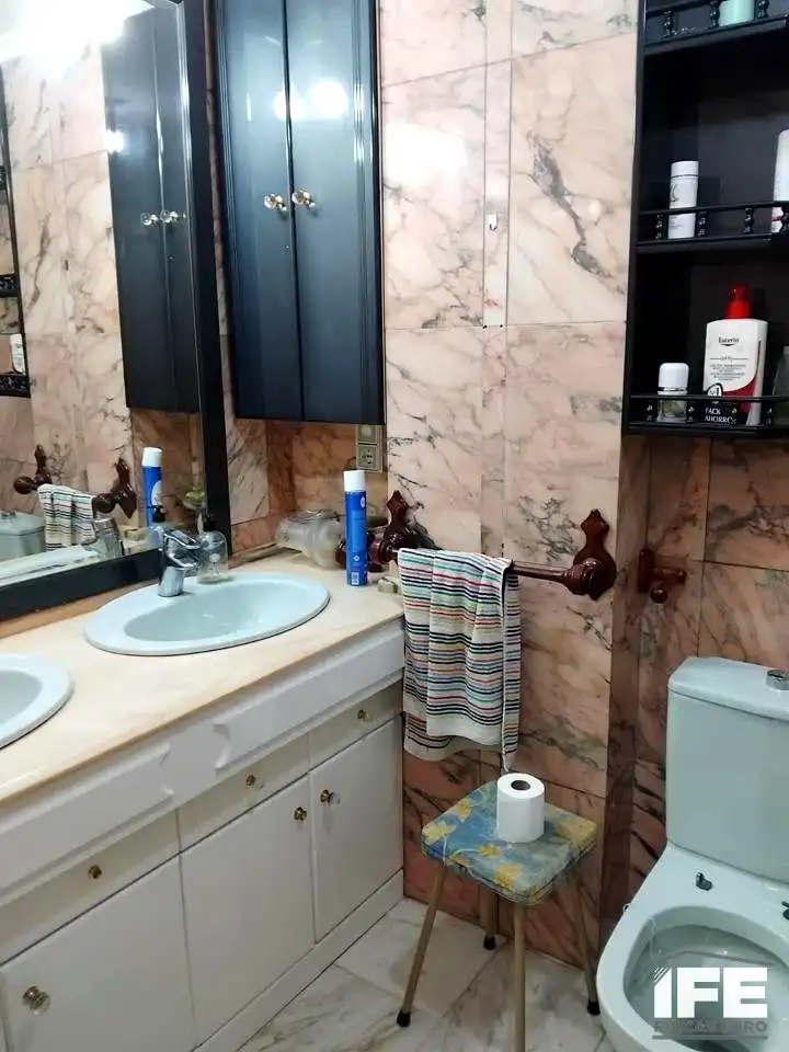 Baño de Piso de alquiler en Alagón con Terraza y Amueblado
