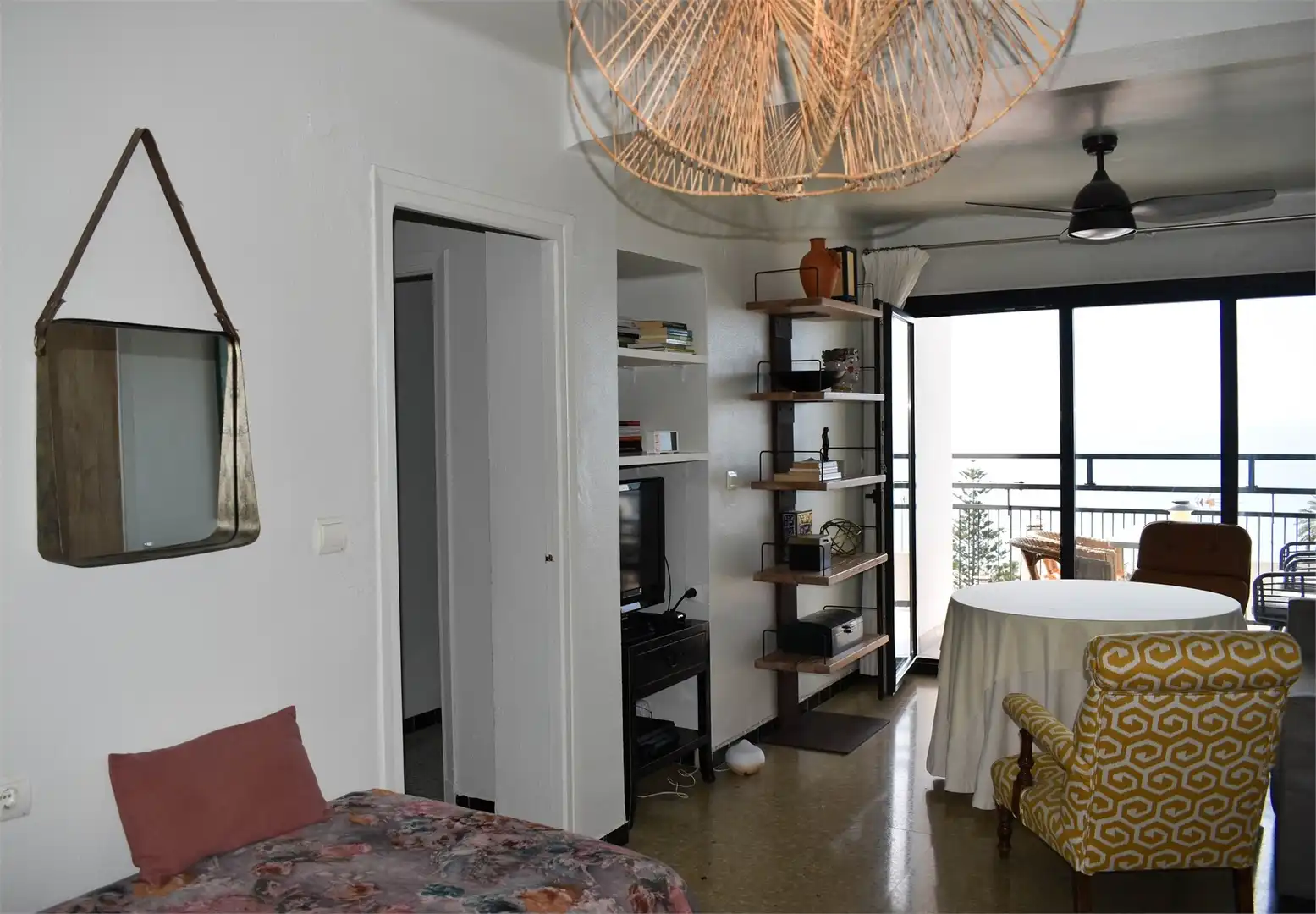 Bedroom of Flat for sale in Vélez-Málaga  with Terrace and Furnished