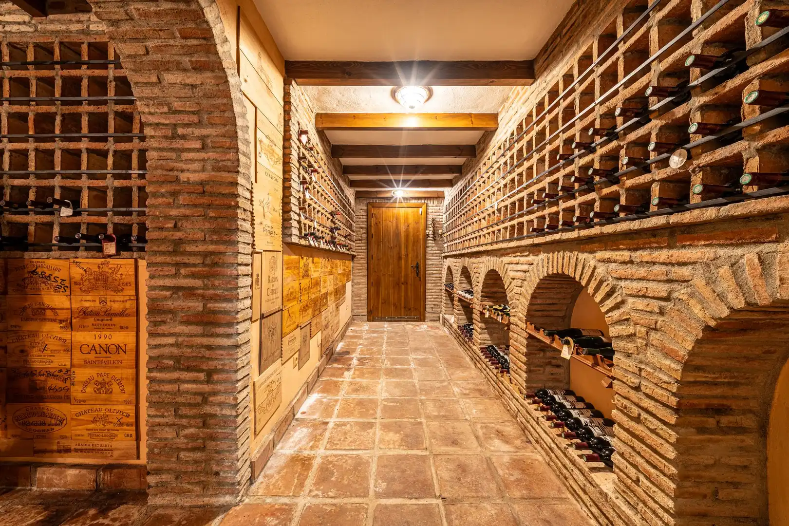Country homes for sale in Benahavís  with Terrace and Furnished