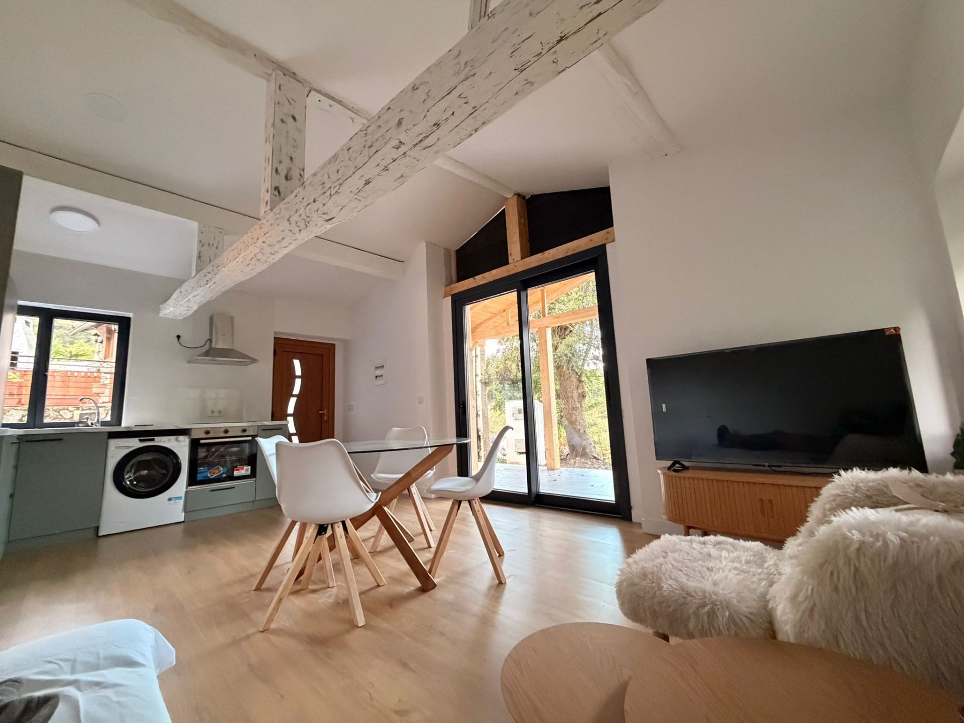 Sala de estar de Casa o chalet en venta en Parres con Terraza y Amueblado