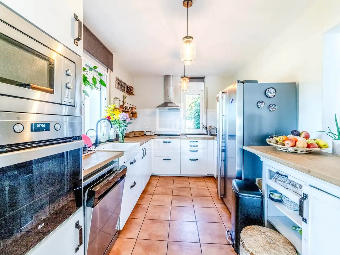 Cuina de Casa o xalet en venda en Sant Pere de Ribes amb Aire condicionat, Jardí privat i Terrassa