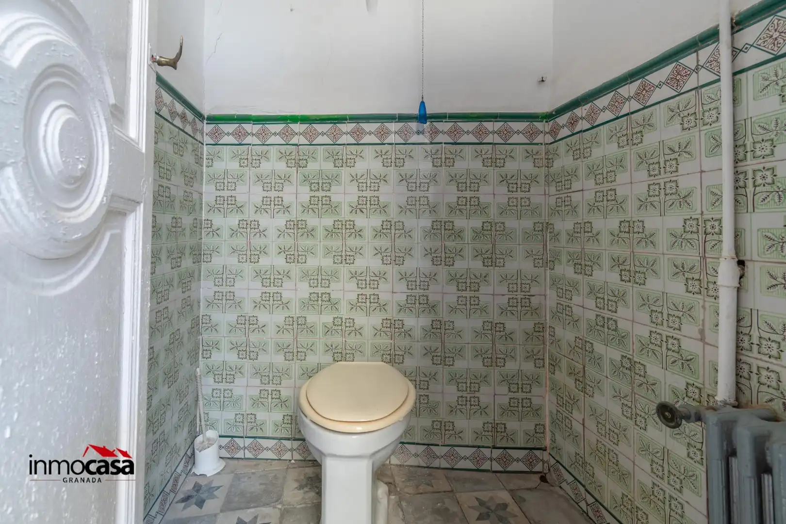 Bathroom of Buildings for sale in Priego de Córdoba