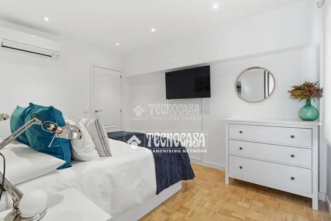 Habitación de Piso en venta en Madrid con Aire acondicionado