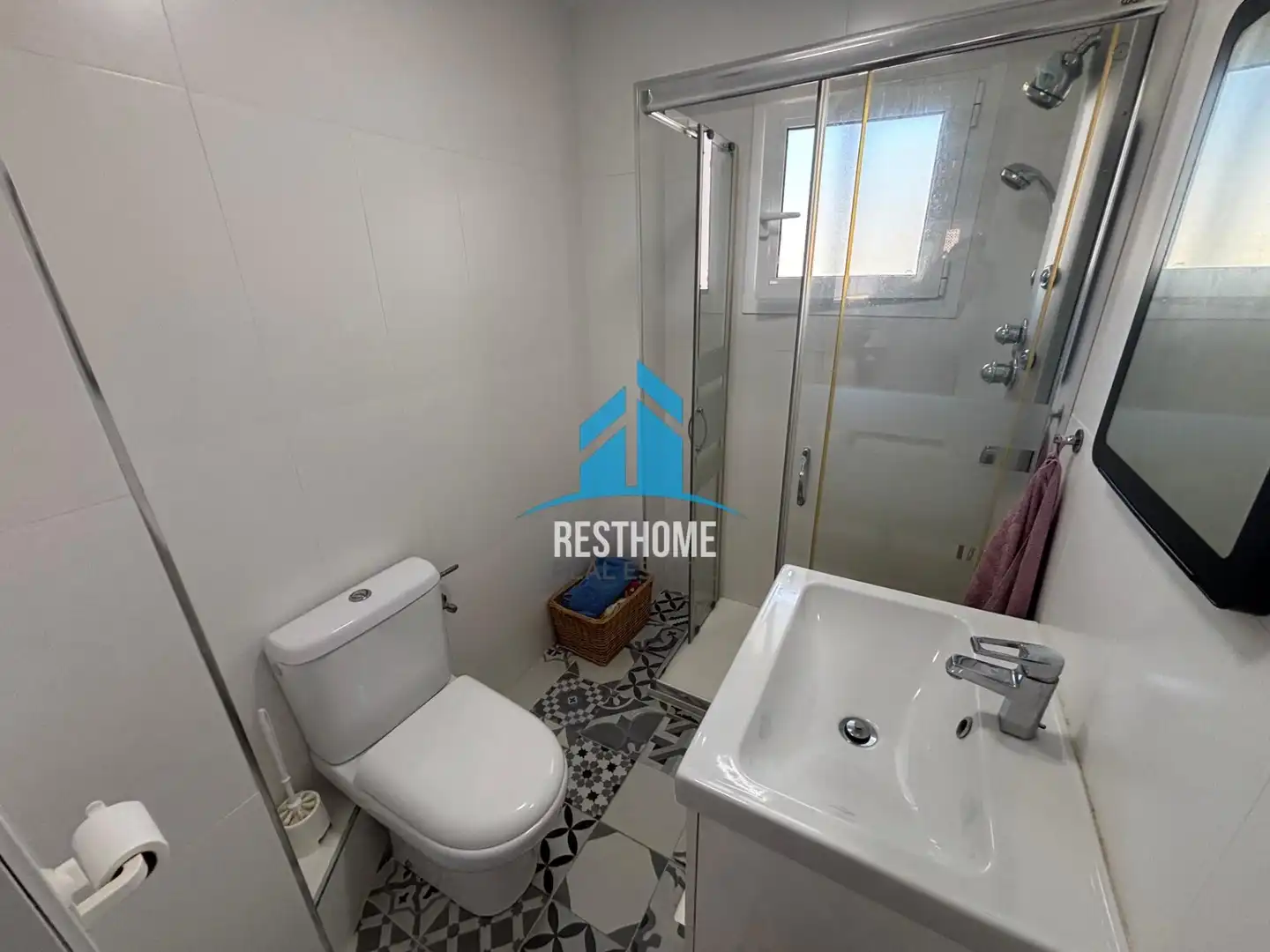 Baño de Piso en venta en Cullera con Terraza