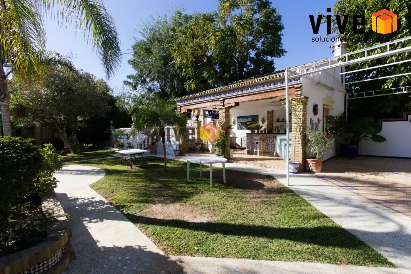 Houses for sale in Espartinas  with Air Conditioner, Heating and Terrace