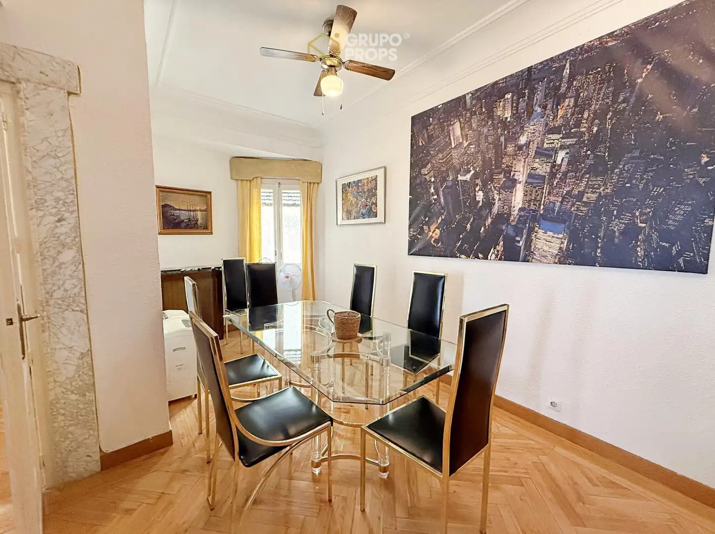 Dining room of Flat for rent in Madrid  with Heating, Parquet flooring and Furnished