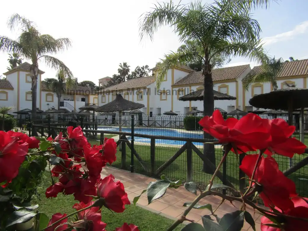 Terraced house with terrace for sale in Avenida del Deporte