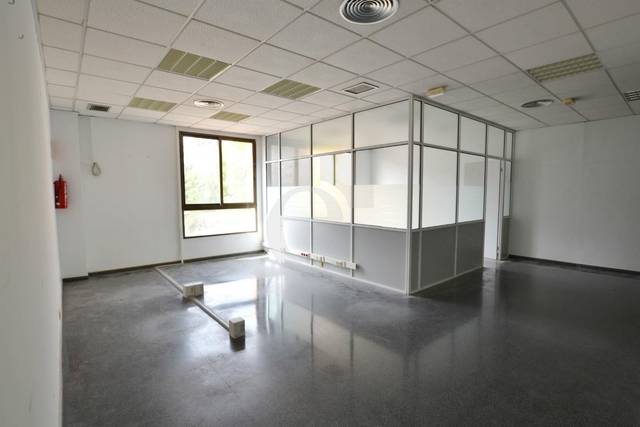 Oficina en Alquiler en Safranar