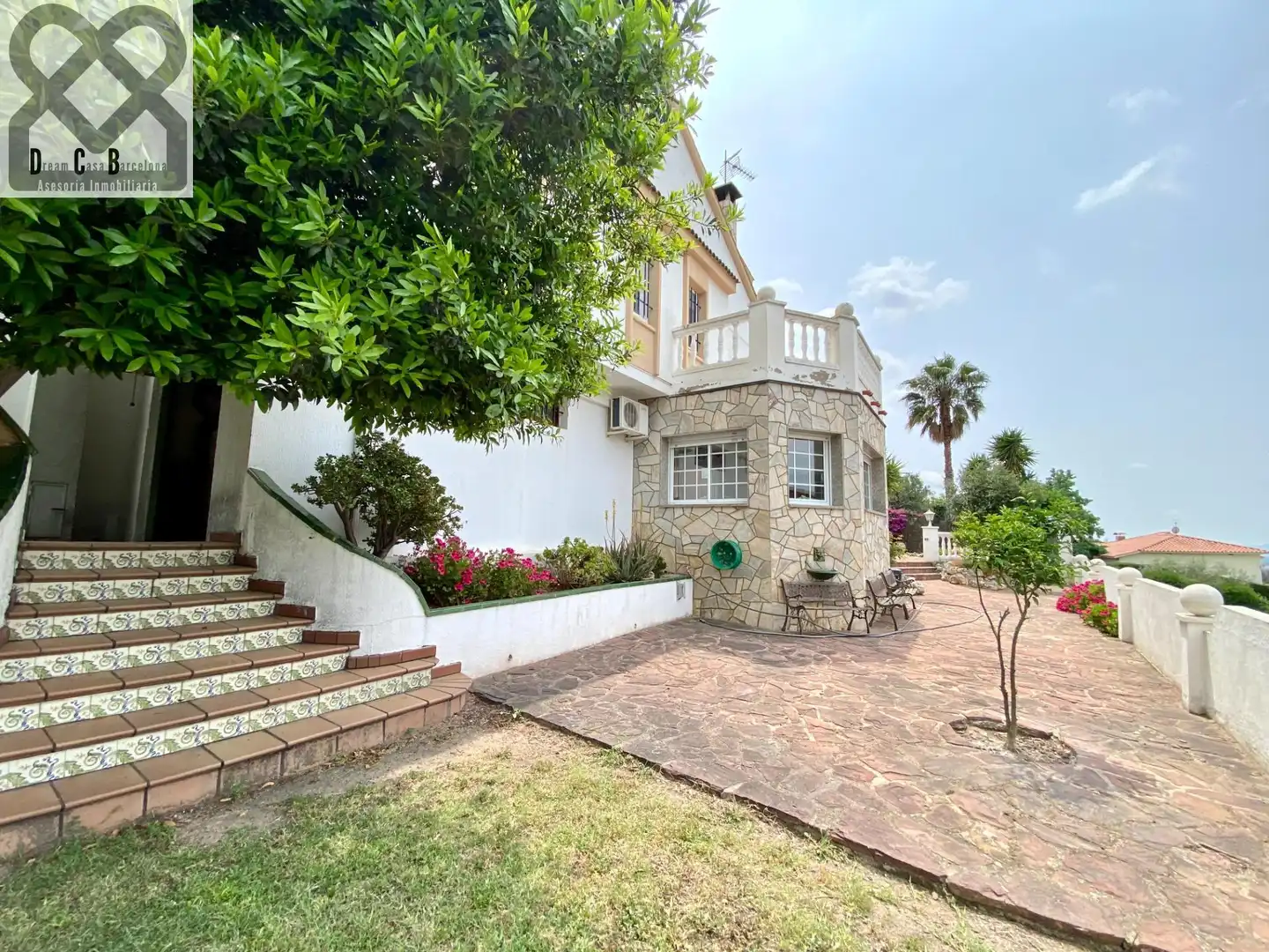Vista exterior de Casa o xalet en venda en Caldes de Montbui amb Aire condicionat, Calefacció i Jardí privat