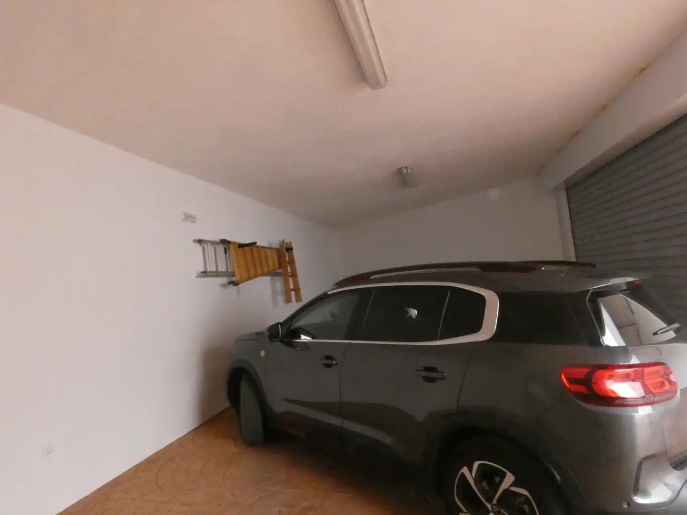 Parking de Casa o chalet en venta en Alanís con Aire acondicionado, Terraza y Amueblado