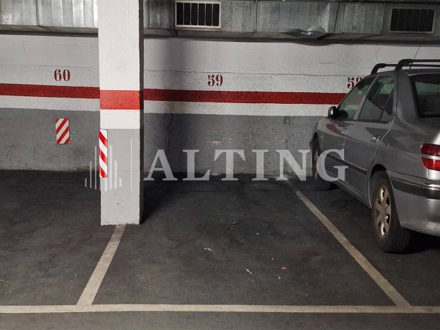 Garaje en Venta en Carrer COMTE BORRELL en La Nova Esquerra de l'Eixample