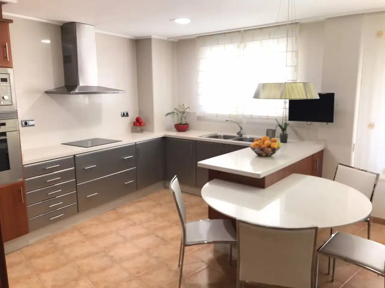 Casa con terraza en venta en Calle Calle de Miguel de Cervantes, 14, imagen 9