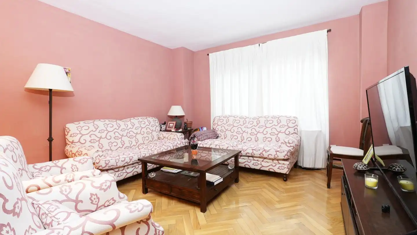 Wohnzimmer von Wohnung zum Verkauf in Madrid mit Heizung, Abstellraum und Gemeinschaftspool