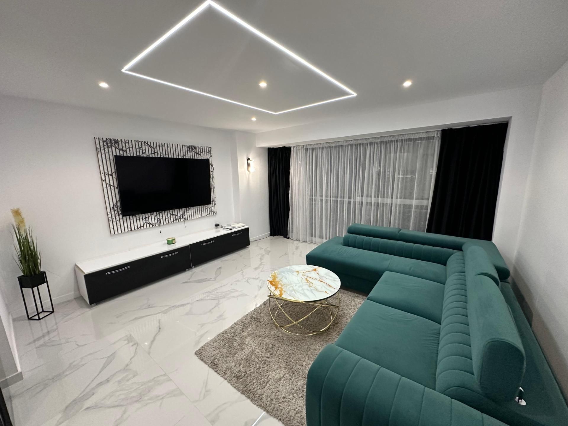 Flat to rent in Calle ORENSE, 4, Ensanche - Diputación, Centro